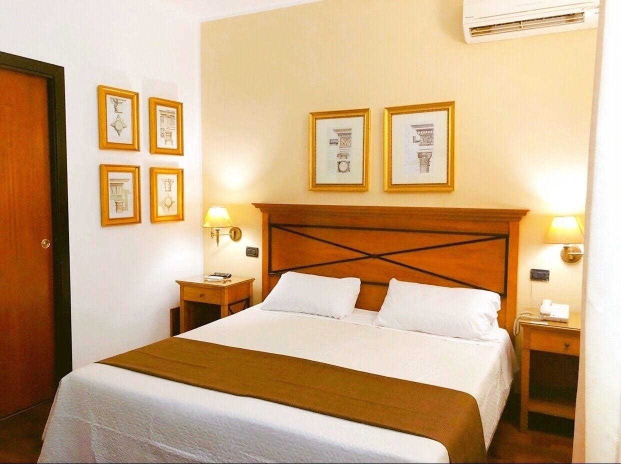Hotel Florio Opera Palermo Central ภายนอก รูปภาพ