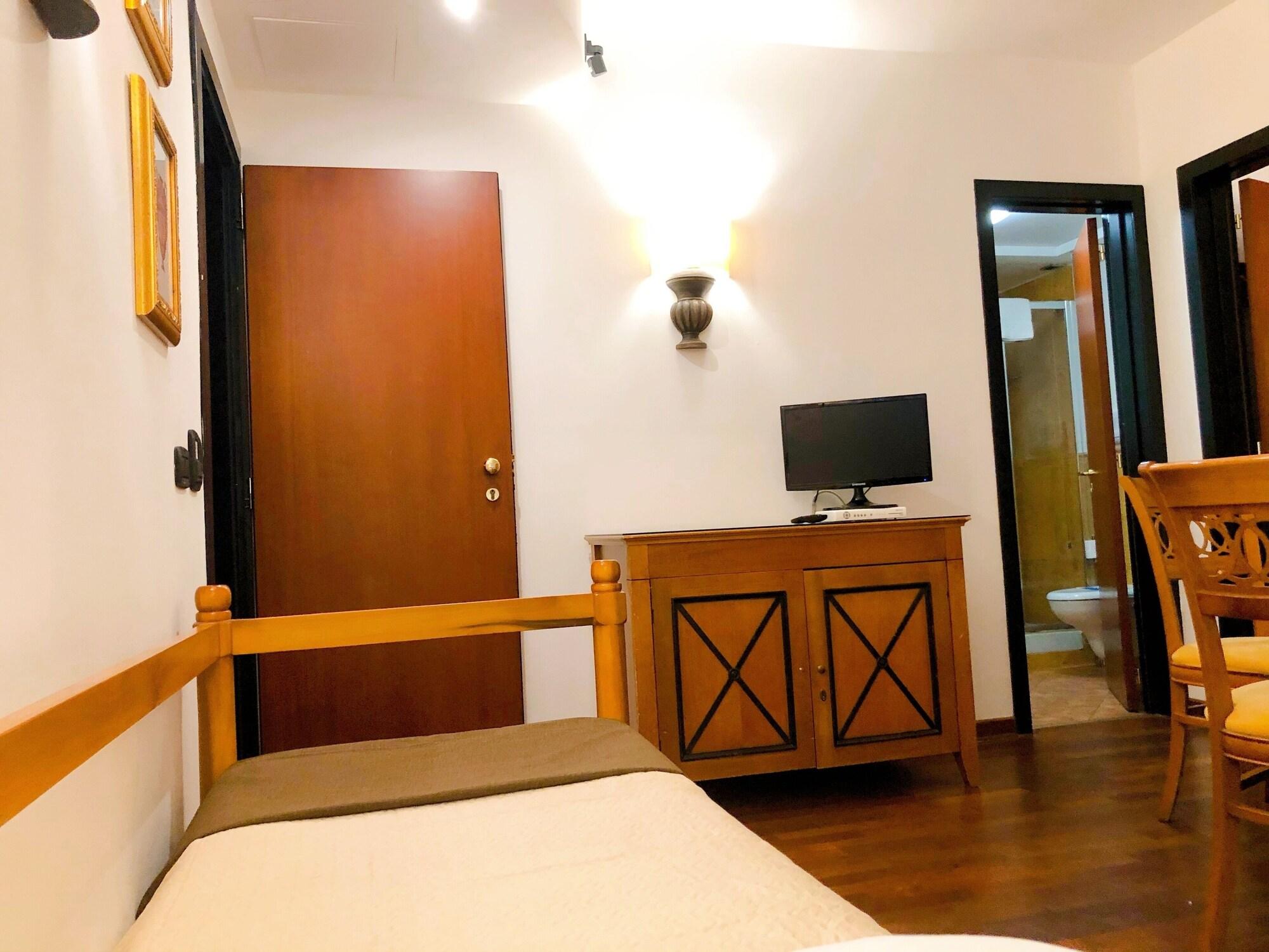 Hotel Florio Opera Palermo Central ภายนอก รูปภาพ