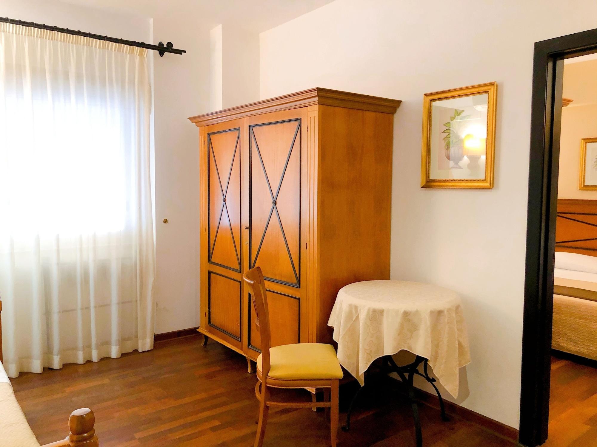 Hotel Florio Opera Palermo Central ภายนอก รูปภาพ
