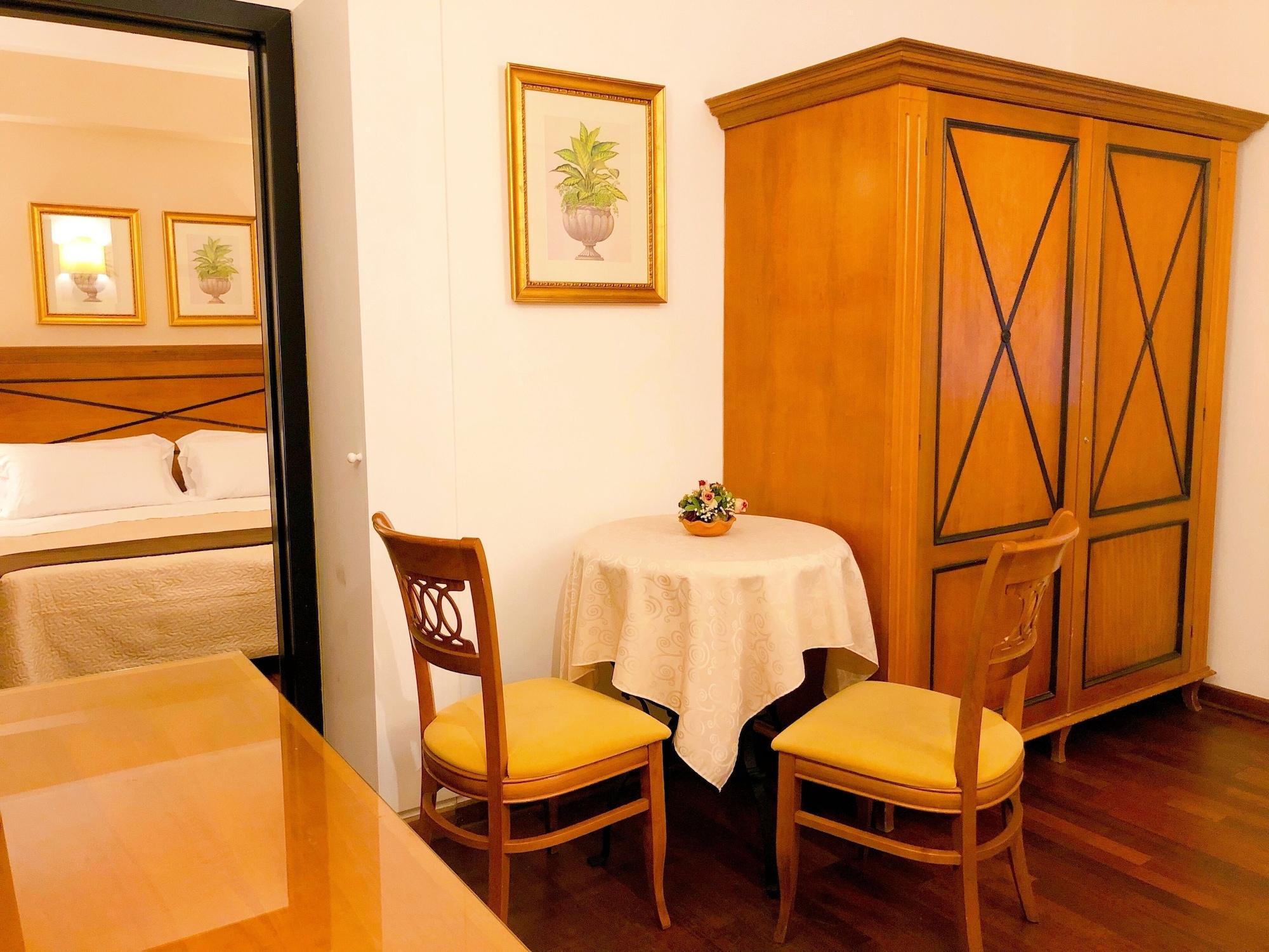 Hotel Florio Opera Palermo Central ภายนอก รูปภาพ