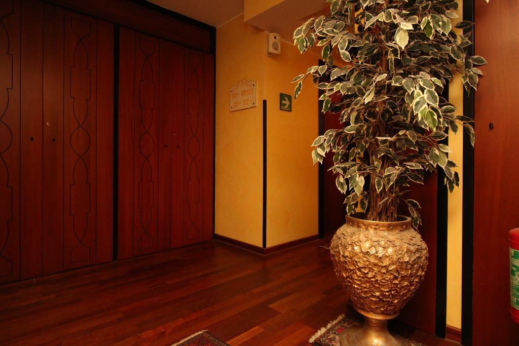 Hotel Florio Opera Palermo Central ภายนอก รูปภาพ